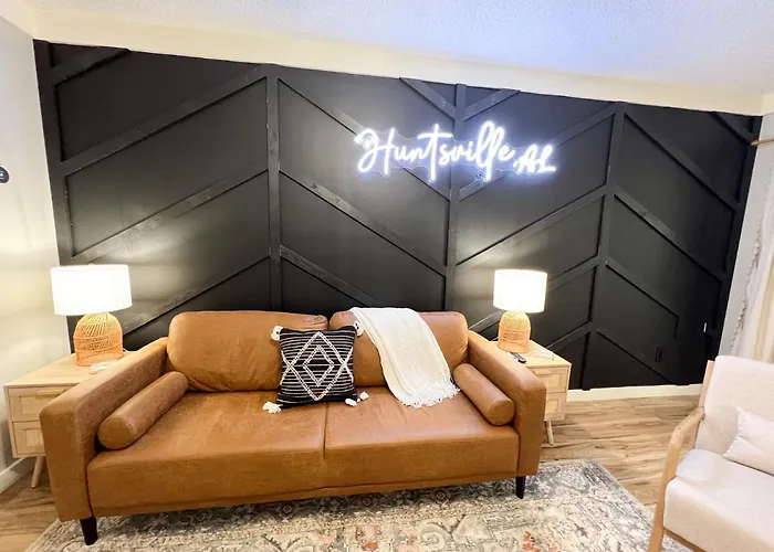 The Cozy Bohemian In Mid-City!