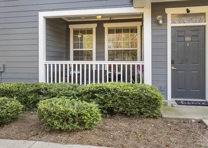 Mid-City Serenity Oasis